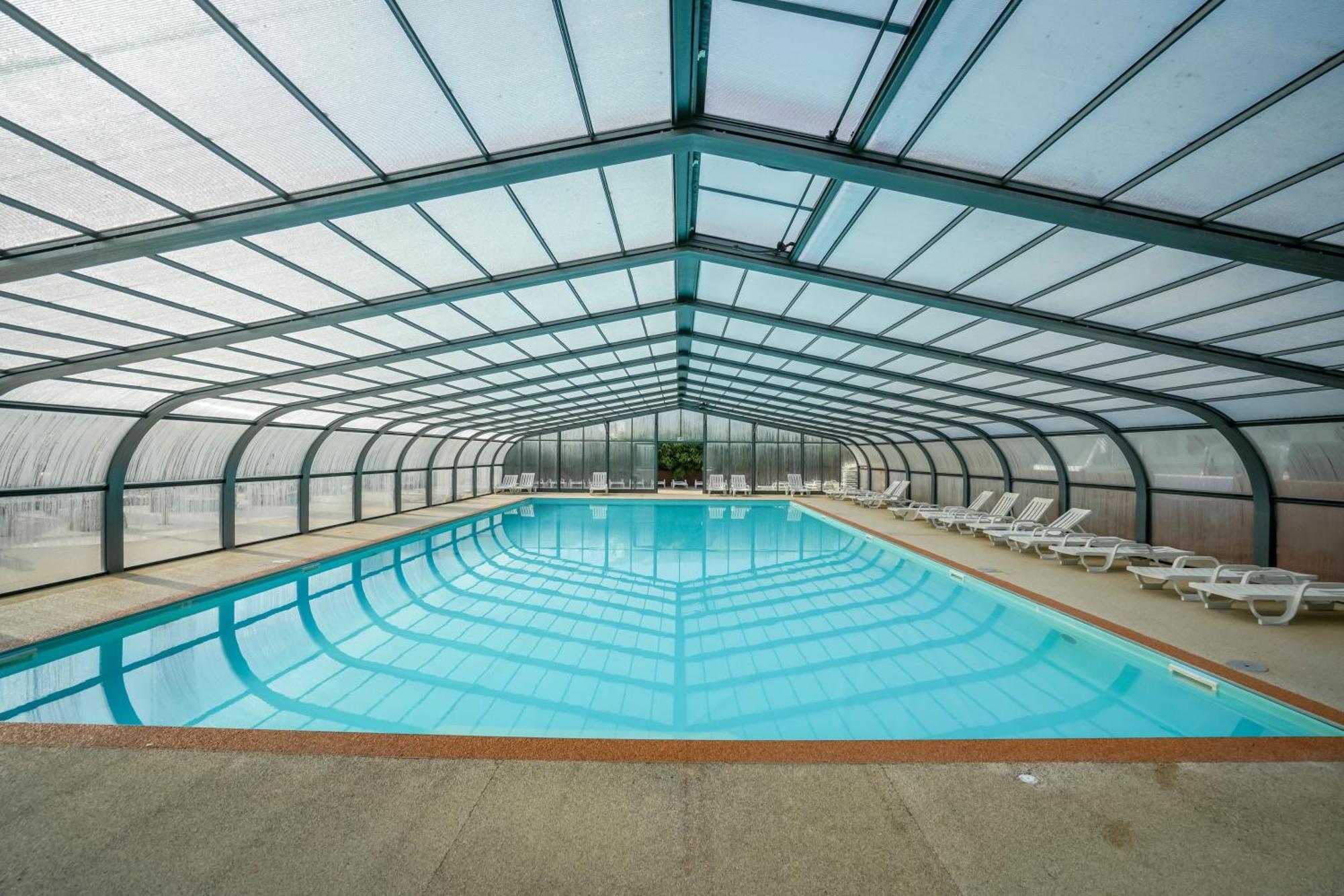 Kampaoh La Rochelle Hotel ชาแตเลยง-ปลาจ ภายนอก รูปภาพ